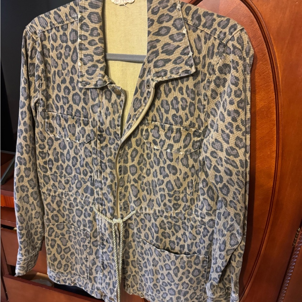 Medium animal print jacket